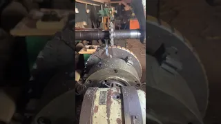 Gear-cutting with milling machine