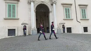 La Polizia monta la Guardia d'onore al Quirinale