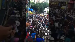 Policia militar agridem folião no carnaval !!