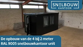 De opbouw van een prachtig zwarte kantoorunit van 4 bij 2 meter