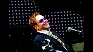 Elton John "Crocodile Rock"  Live Moscow 2011