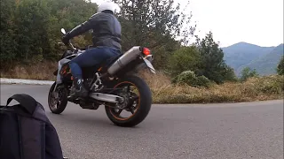 Very poor attempt for a sound video of KTM 950 sm