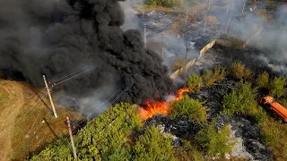 Сильный ветер спровоцировал новые очаги пожара в городе Кинель и Самарской области 24 августа