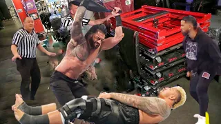 Roman Reigns Betrays Solo Sikoa And Attacks Him! Bloodline Attacks Solo Sikoa!