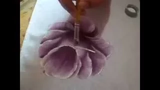 A melhor forma para aprender a pintar uma rosa