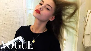 Grace Elizabeth’s Easy Model-On-Duty Makeup | Beauty Secrets | Vogue