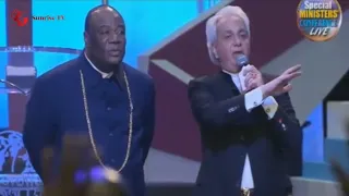 THE MOMENT BENNY HINN INVITED ARCHBISHOP DUNCAN WILLIAMS TO PRAY BEFORE HE STARTS MINISTRATION