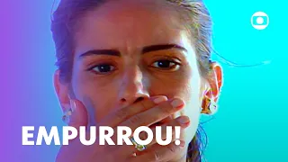 Raquel empurra Tonho e ele cai entre as pedras! | Mulheres de Areia | TV Globo