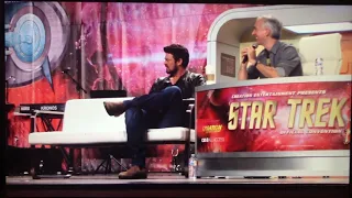 Karl Urban says “ I love you” to me !!  Star Trek Vegas 2017