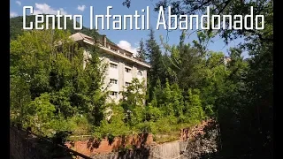 ¿Qué hacían en este EDIFICIO ABANDONADO en el bosque?  - Lugares Abandonados y URBEX