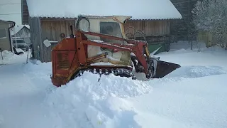 МУМС 11 Барс на гусеницах по снегу.