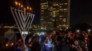 Hundreds rally in Oakland after Menorah destroyed, thrown into lake