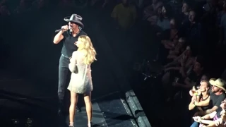 Tim McGraw & Faith Hill - It's Your Love - Soul 2 Soul World Tour in Calgary