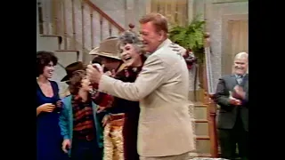 Maude Season 3 Episode 1 John Wayne clip, Maude Meets The Duke