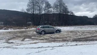 Subaru Outback 3,6R drifting