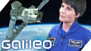 "Was verdient ein Astronaut?" 10 Fragen an eine Astronautin | Galileo | ProSieben