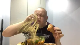 Доширак с тушёнкой мукбанг mukbang eating