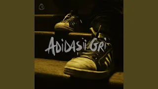 Adidașii gri