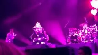 Avril Lavigne - Hello Kitty Live in Bangkok 2014