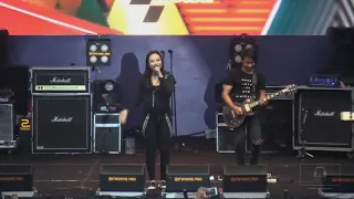 KILLING ME INSIDE feat AIU- biarlah+jangan pergi LIVE