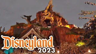 Splash Mountain at Night 2023 - Disneyland Rides [4K POV]