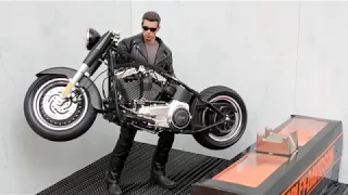 1/6 Scale TERMINATOR T-800 (HOT TOYS) & HARLEY-DAVIDSON Fat Boy Lo (TAMIYA) (Building)