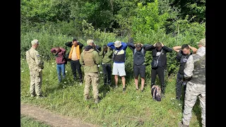 Прикордонники пострілами зупинили прикарпатців і буковинців, які намагалися перетнути кордон