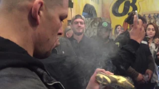 Nate Diaz Smoking A UFC Glove Blunt Worth 4K -  ESNEWS