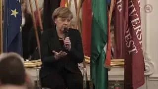 Bundeskanzlerin Merkel an der Andrássy Universität Budapest (Zusammenschnitt)