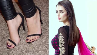 Bollywood Actress with Beautiful feet Top10