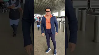 Govinda paaji Mumbai Airport Bollywood super actor #govinda #shortvideo #short