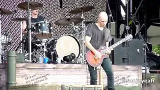 A Perfect Circle - The Outsider [HD] LIVE Lollapalooza 2011.mp4