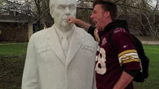 Dave Brockie singing  Hail to the Redskins