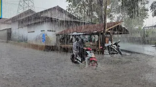 heavy rain in Indonesia village | very refreshing, last rain of 2023