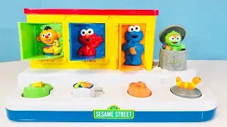 SESAME STREET Pop Up Musical Rare Toy