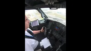 LANDING BOEING 747 COCKPIT- #cocpitviewlanding #boeing747
