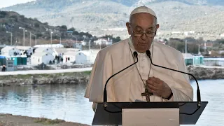 Pope denounces domestic violence