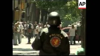 Clashes in Caracas as opposition launches anti-Chavez petition