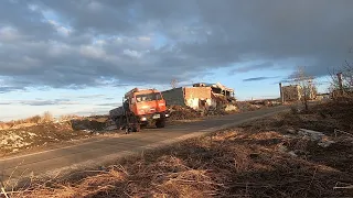 Испытание лебедки КАМАЗ. Пытаюсь достать бетонные блоки.