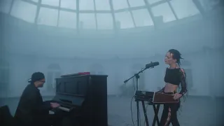 Natalia Szroeder - 1-2 X [Official Live Video]