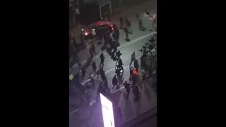 Это невероятно! Протестующие прогнали силовиков! Алматы Казахстан 5 января 2022 Делитесь видео!
