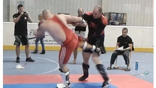 Jan "Johnny" Bartůněk vs Jiří Němec - MČR Fighting - Low kick +94kg