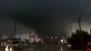 Mississippi Tornado Video 2013: State of Emergency Declared Across South