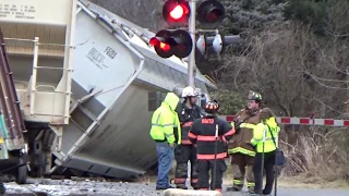 TRAIN DERAILMENT - Reading & Northern NRFF7 derails in Nesquehoning, PA