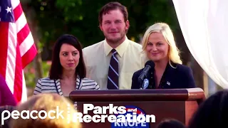 Parks and Recreation | The Little Red Box (Episode Highlight)