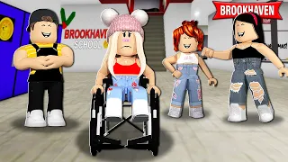 A MENINA CADEIRANTE QUE DEU A VOLTA POR CIMA NO NATAL DO BROOKHAVEN : Historinha Roblox