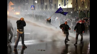 Ексклюзив! Грузія! Водометами поліція розігнала мітинг опозиції! ПОВНІСТЮ! Georgia protest