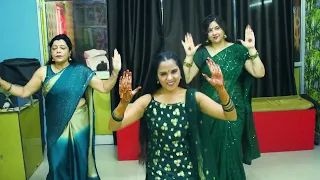 Mehndi Hai Rachne Wali Dance | Mehndi Hai Rachne Wali Hathon Mein Gehri Lali| Hindi Song Dance Cover