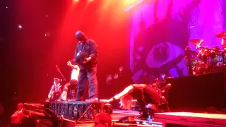 Alice Cooper gets head chopped off Ottawa August 23 2015