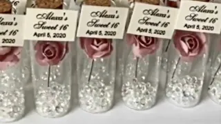 How To Make a DIY Wedding Favor On A Budget